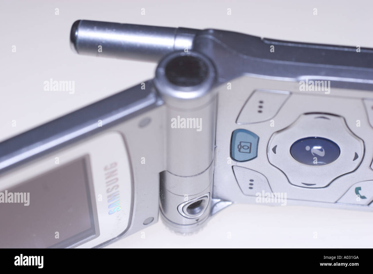 Telefono con fotocamera mobile Samsung con antenna Foto Stock