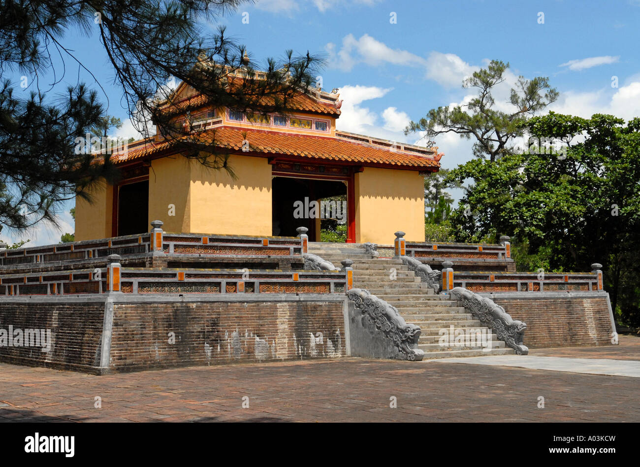 Tomba di Minh Mang imperatore Vietnam centrale vicino alla città di tonalità Foto Stock