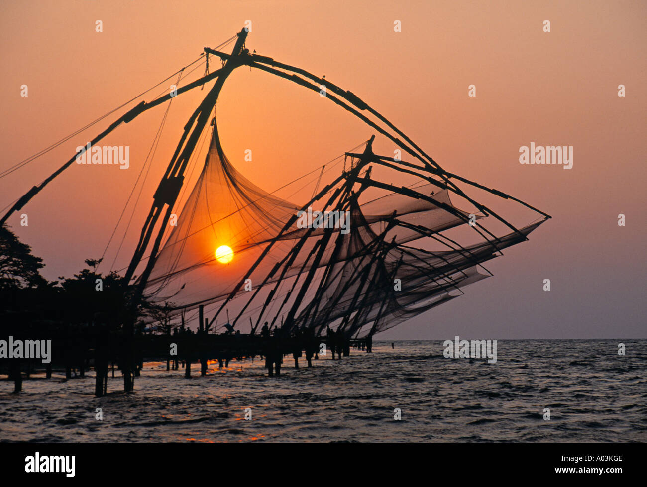 Cinese di reti da pesca, Cochin, Kerala, India Foto Stock