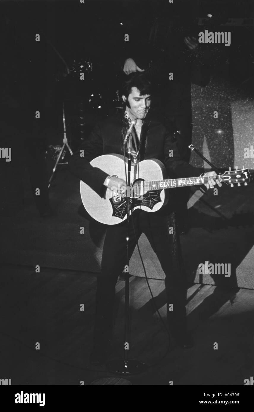 Elvis Presley in concerto International hotel Las Vegas 31 Luglio 1969 Foto Stock