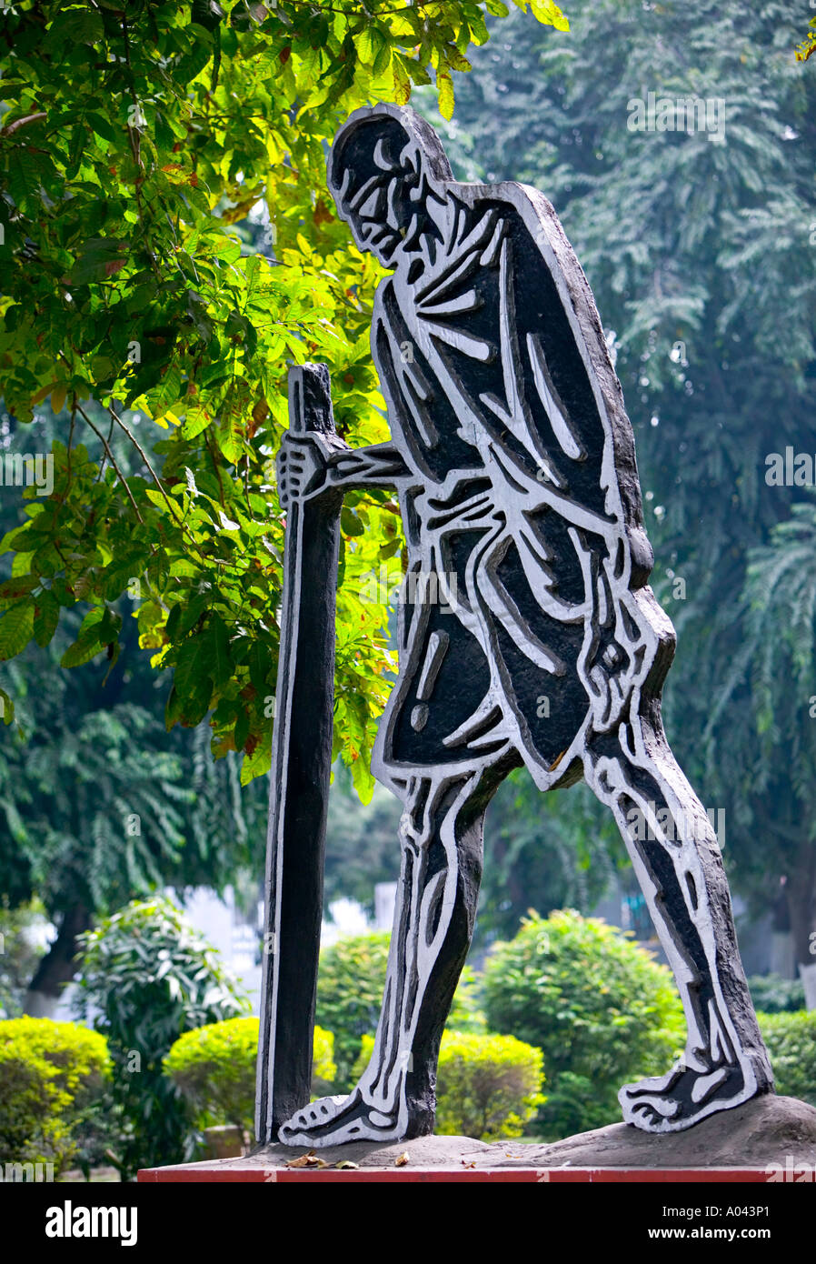 Statua di Gandhi, Gandhi Memorial Museum, Delhi, India Foto Stock