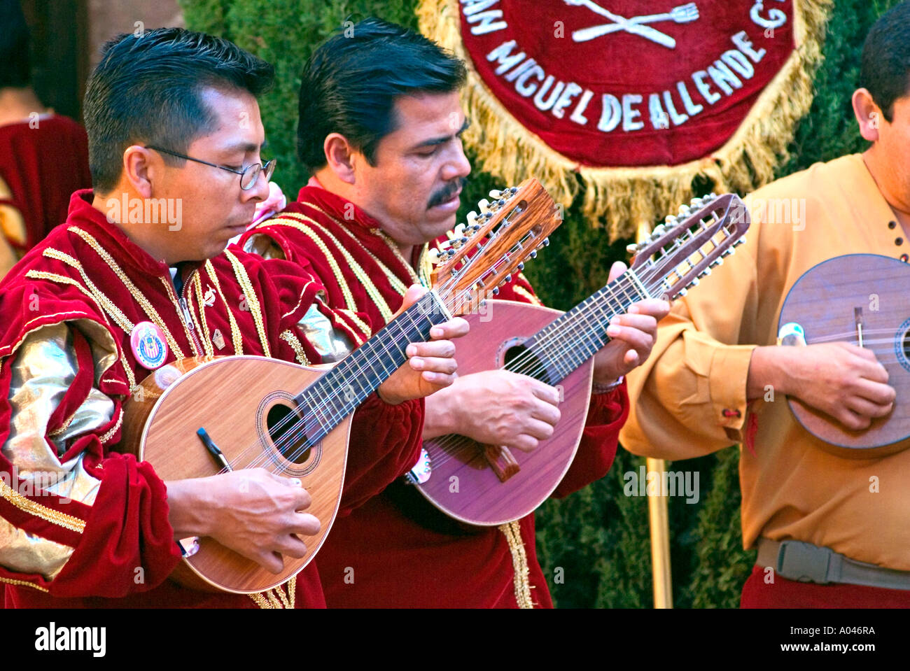 Banda Mariachi divertente persone in San Miguel De Allende Messico Foto Stock