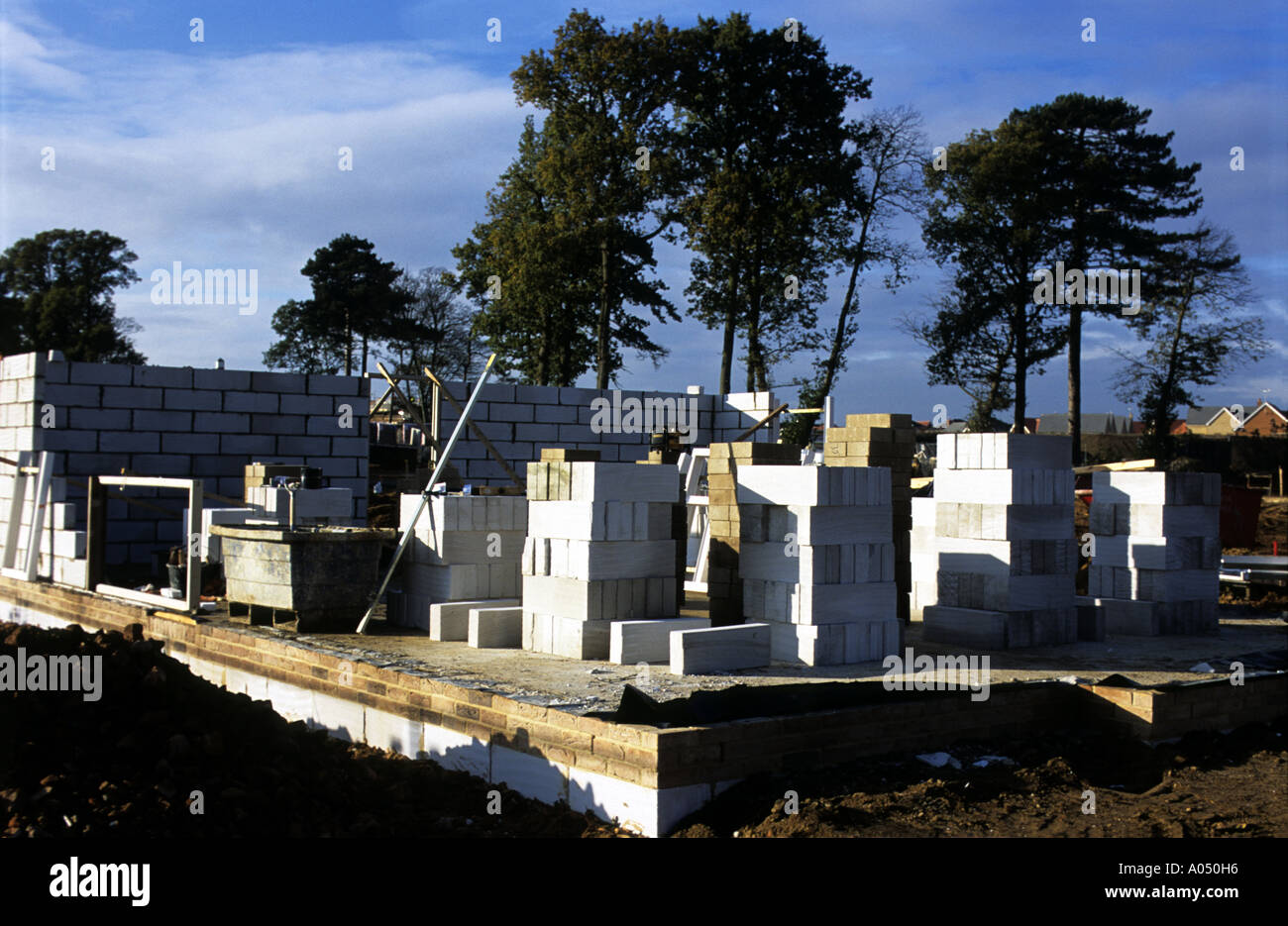 Case in costruzione su un alloggiamento nuovo station wagon, Kesgrave vicino a Ipswich Suffolk, Regno Unito. Foto Stock