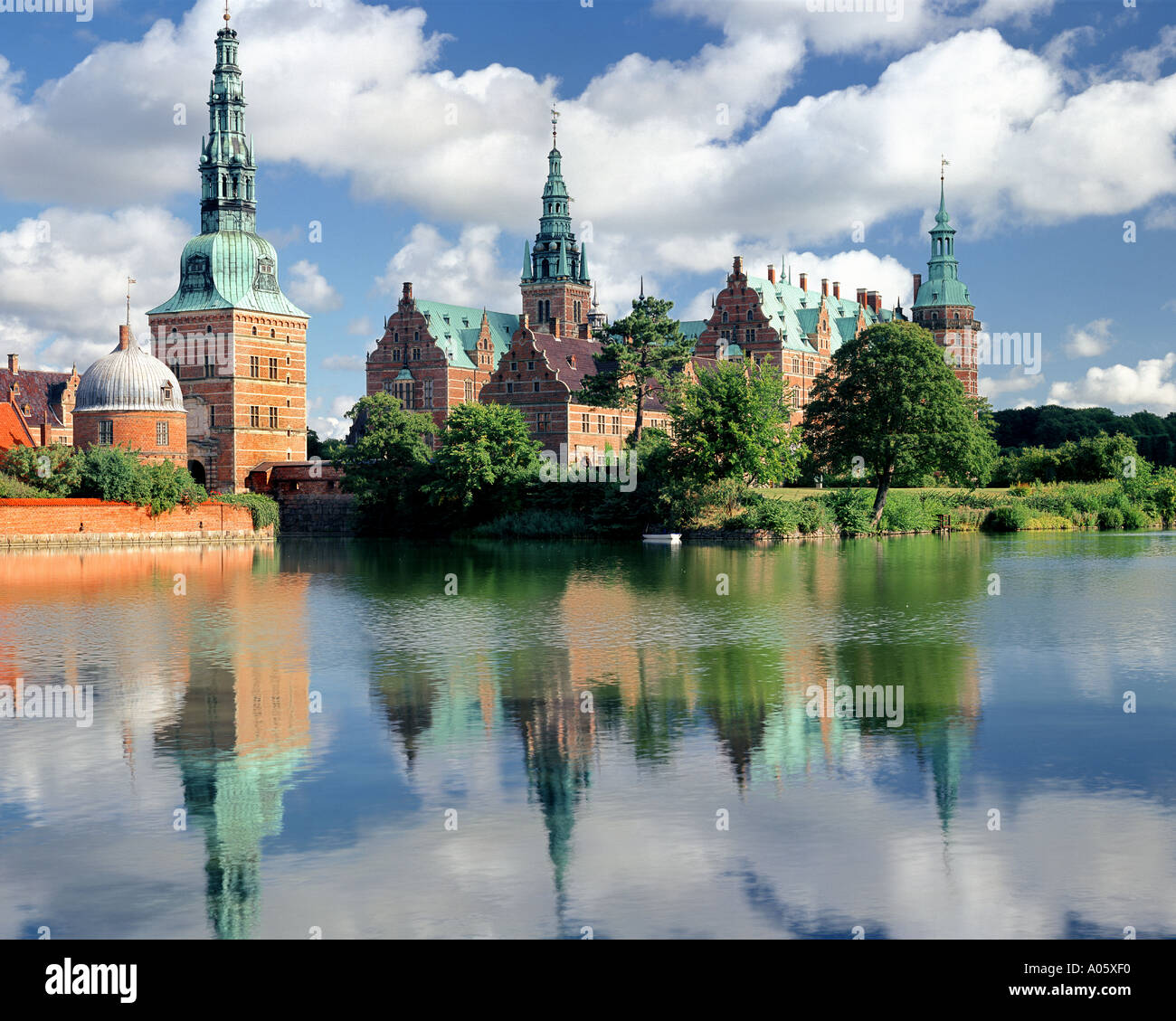 DK - ZELANDA: Castello Frederiksborg a Hillerod Foto Stock