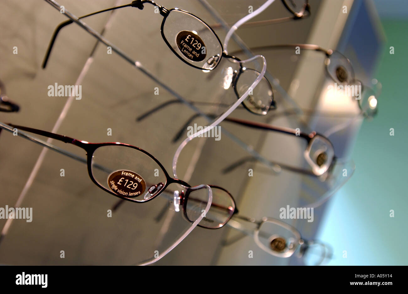 Close up di occhiali per la vendita Foto Stock