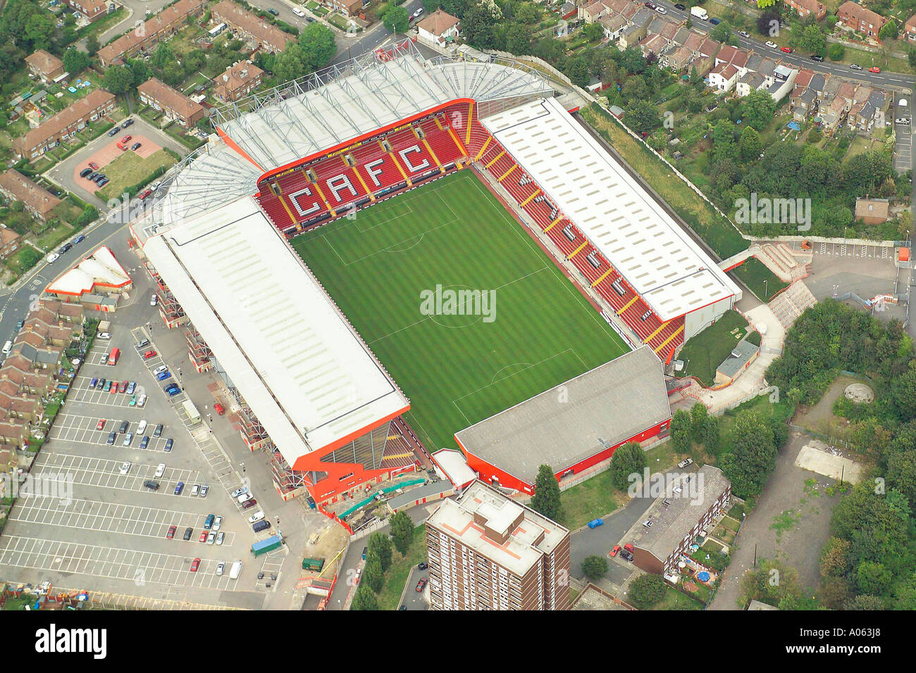 Vista aerea di Charlton Athletic Football Club di Londra, conosciuta anche come la Valle ed è casa di Addicks o Valliants Foto Stock