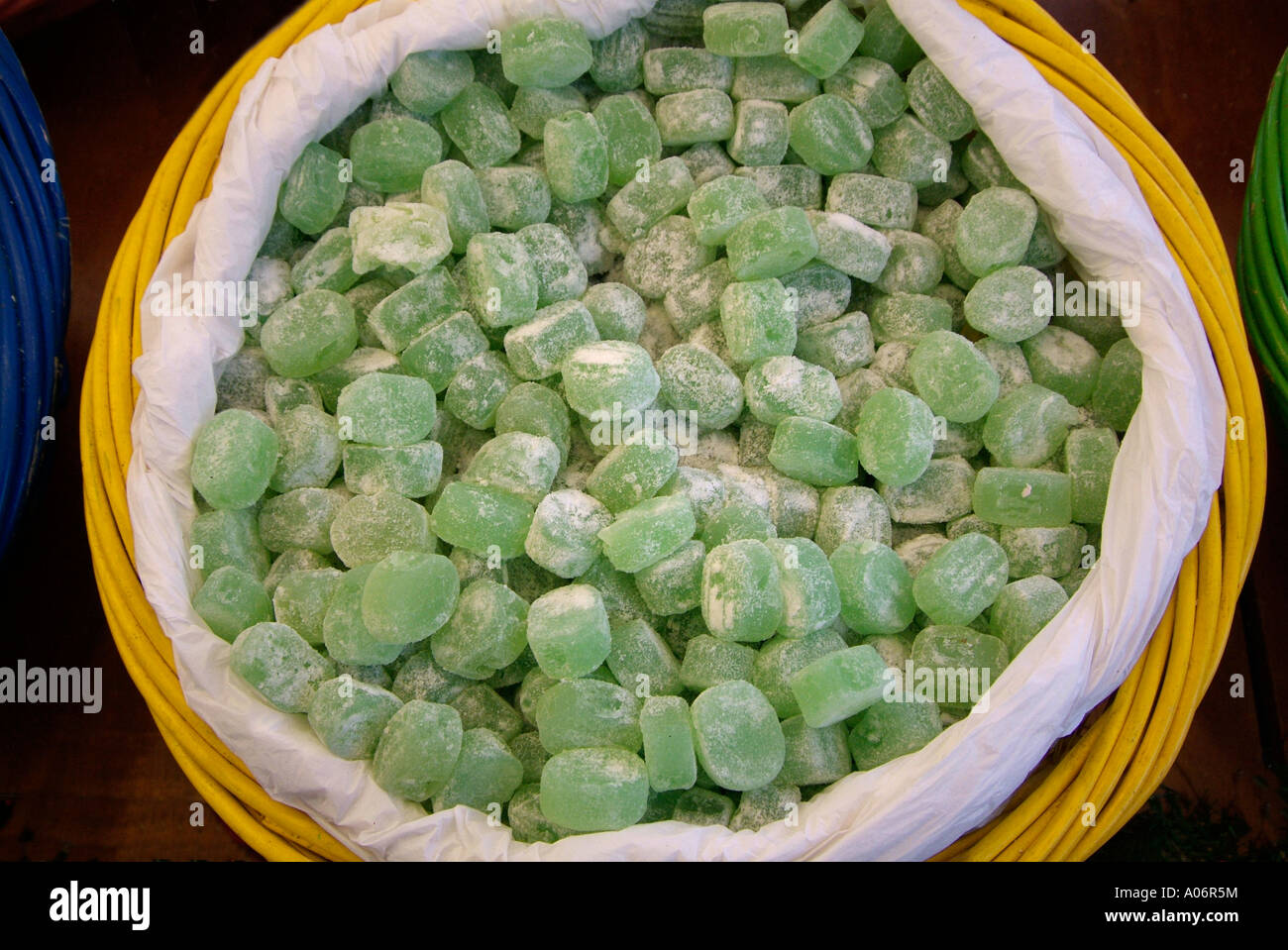 Turkish Delight verde menta dolce pasticceria speciale selezione della varietà di caramelle di zucchero gelatina tutta dolcificante sano Foto Stock