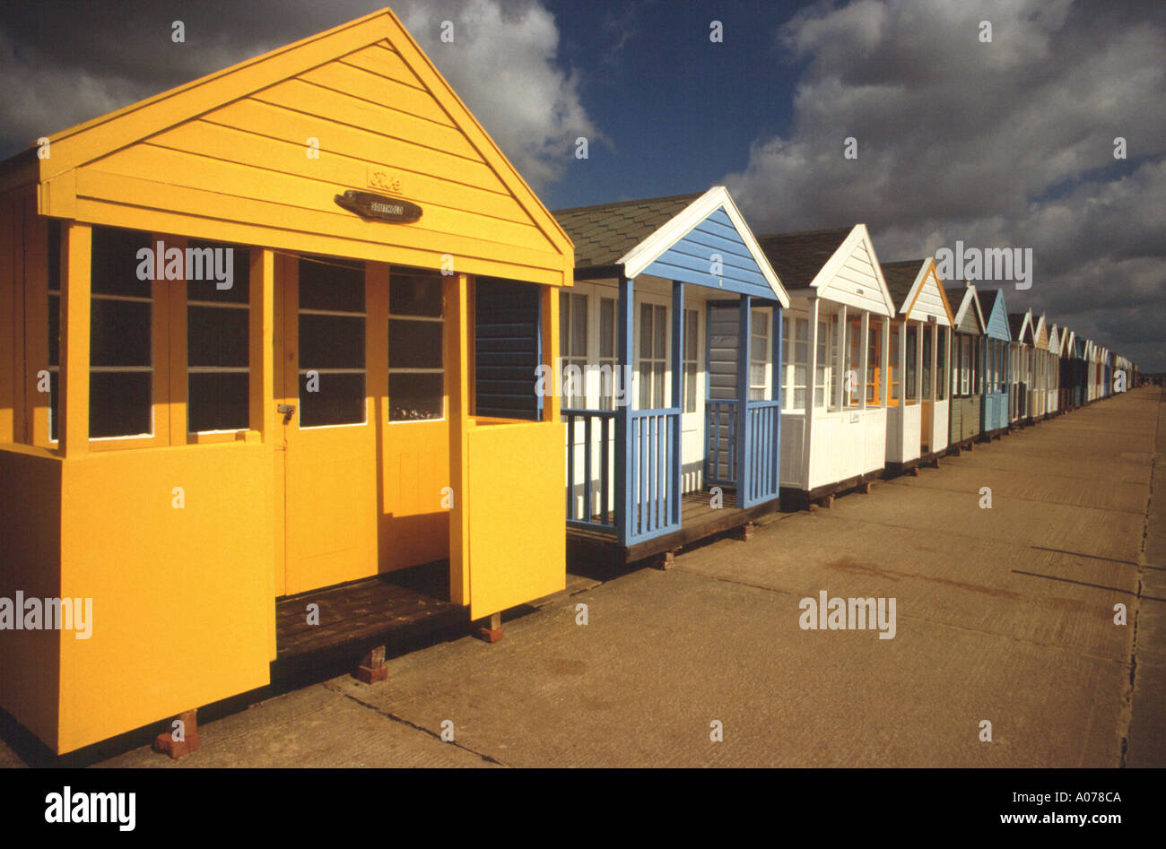 Cabine sulla spiaggia, capannoni Promenade Southwold Suffolk in Inghilterra Foto Stock