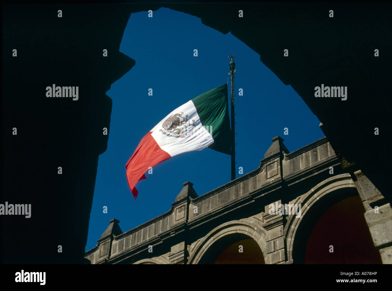 Bandiera del Messico visto se arch Foto Stock