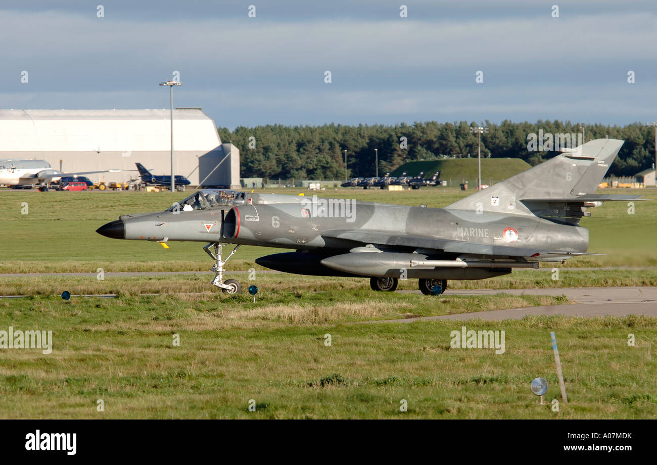 Dassault-Breguet Marina Francese Super Etendar francese Air Force. 3974-378 XAV Foto Stock