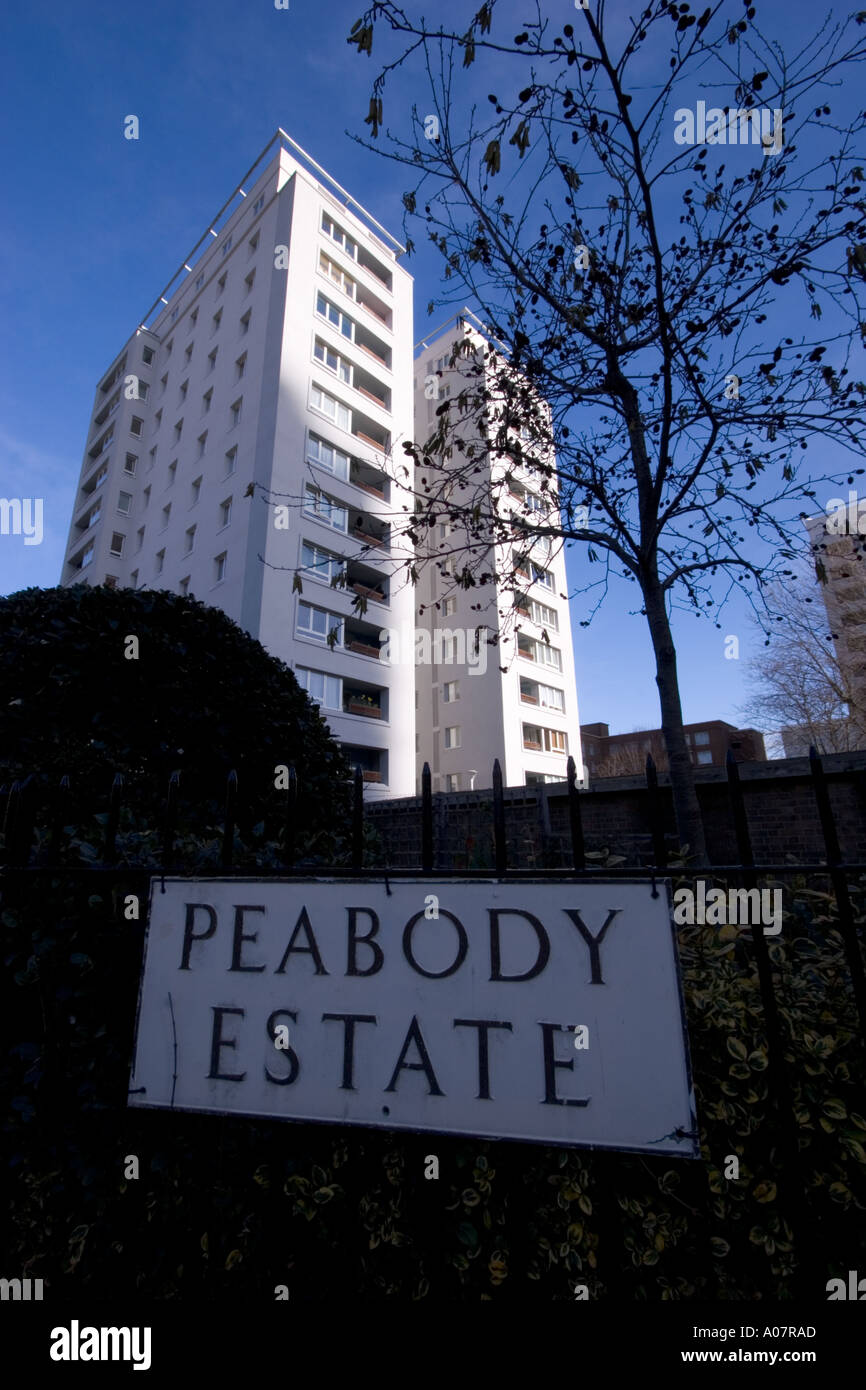 Peabody Estate Golden Lane Clerkenwell Farringdon alto isolato di appartamenti costruito post guerra Foto Stock