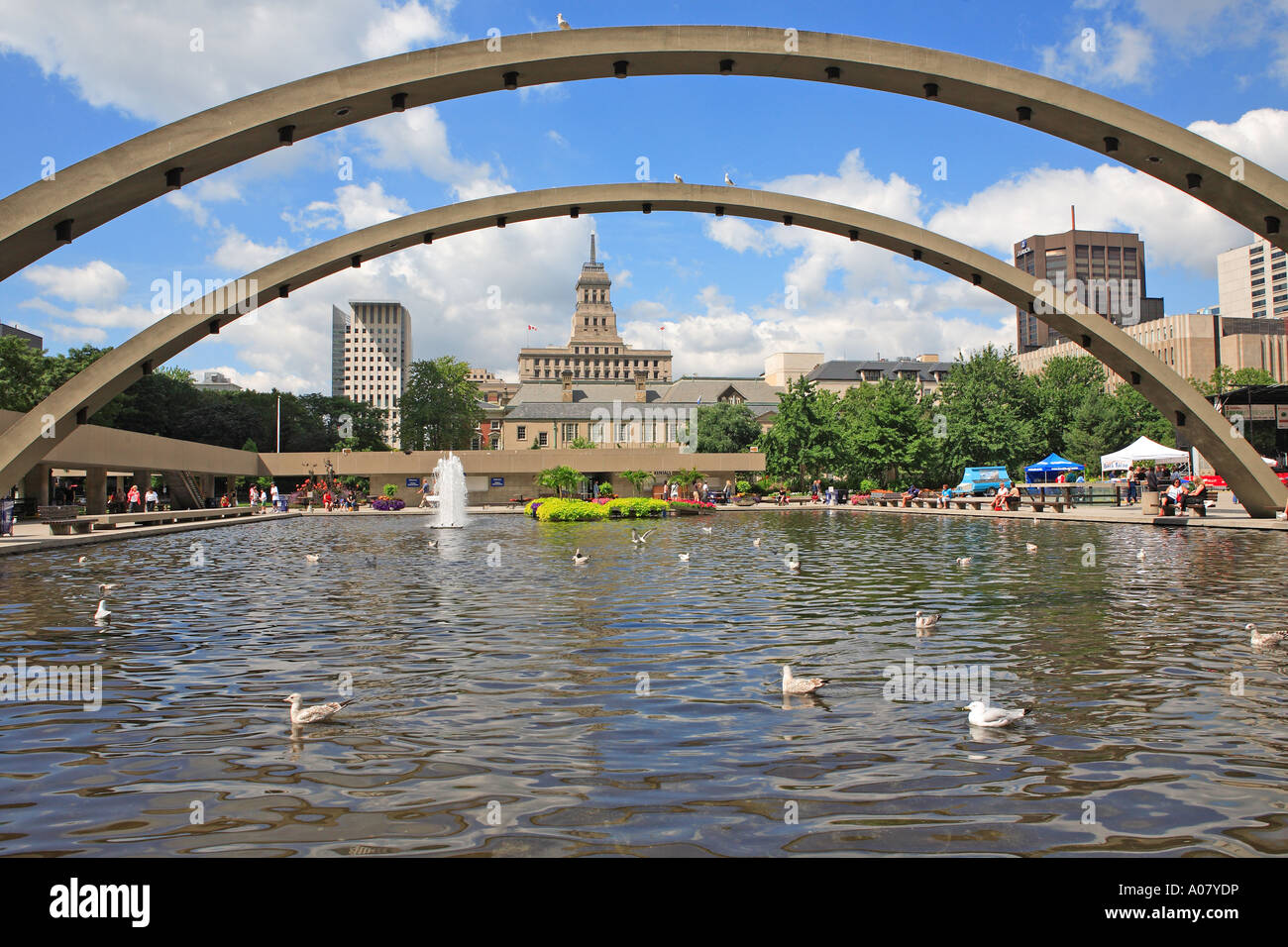 Toronto, Nathan Phillips Square Foto Stock Toronto, Nathan Phillips Square Foto Stock