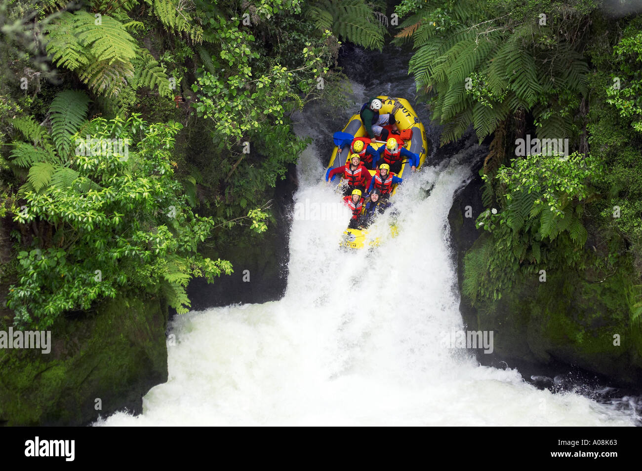 Raft Tutea s cade Okere fiume vicino a Rotorua Nuova Zelanda Foto Stock