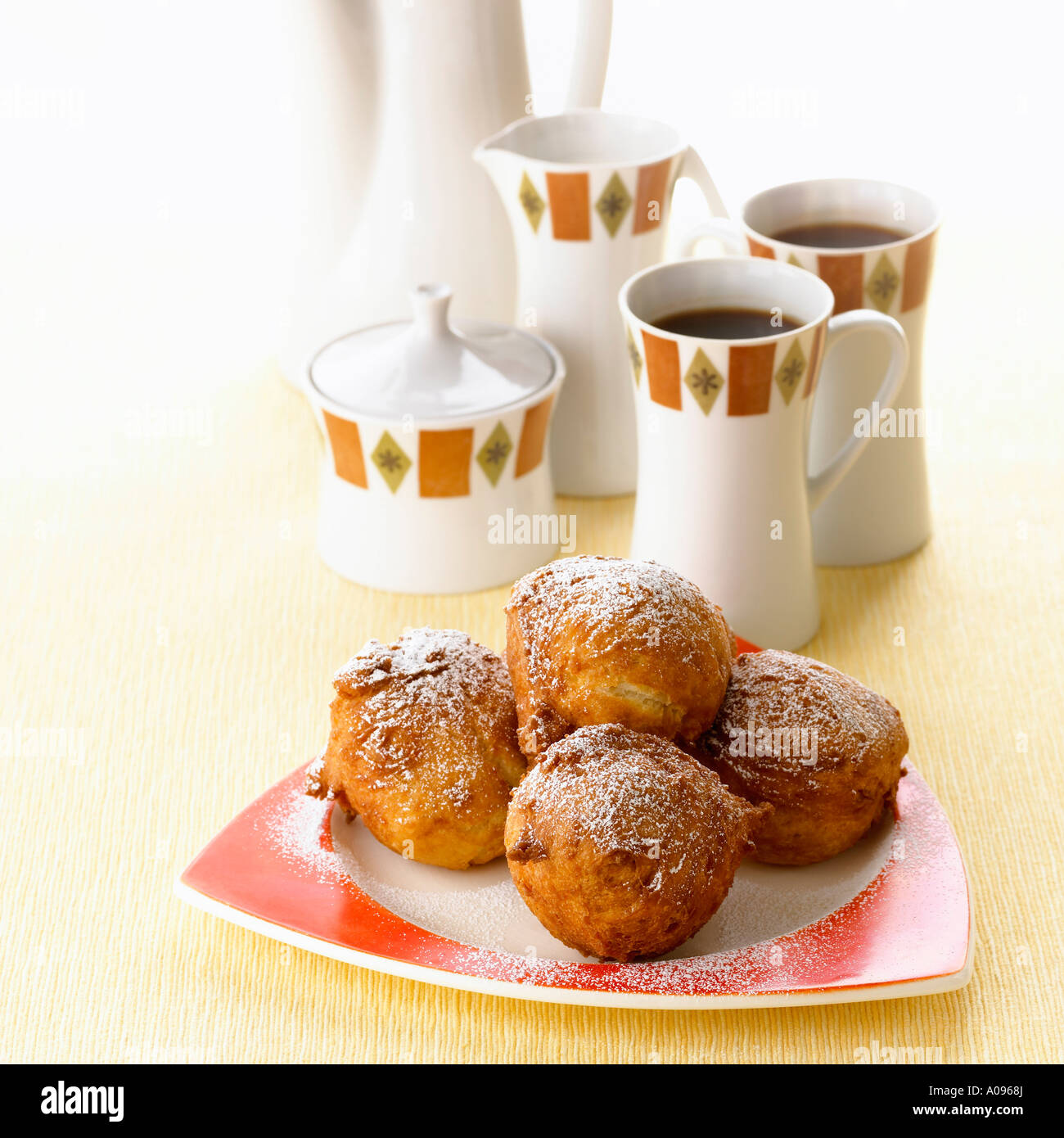 Panna acida ciambelle e caffè Foto Stock