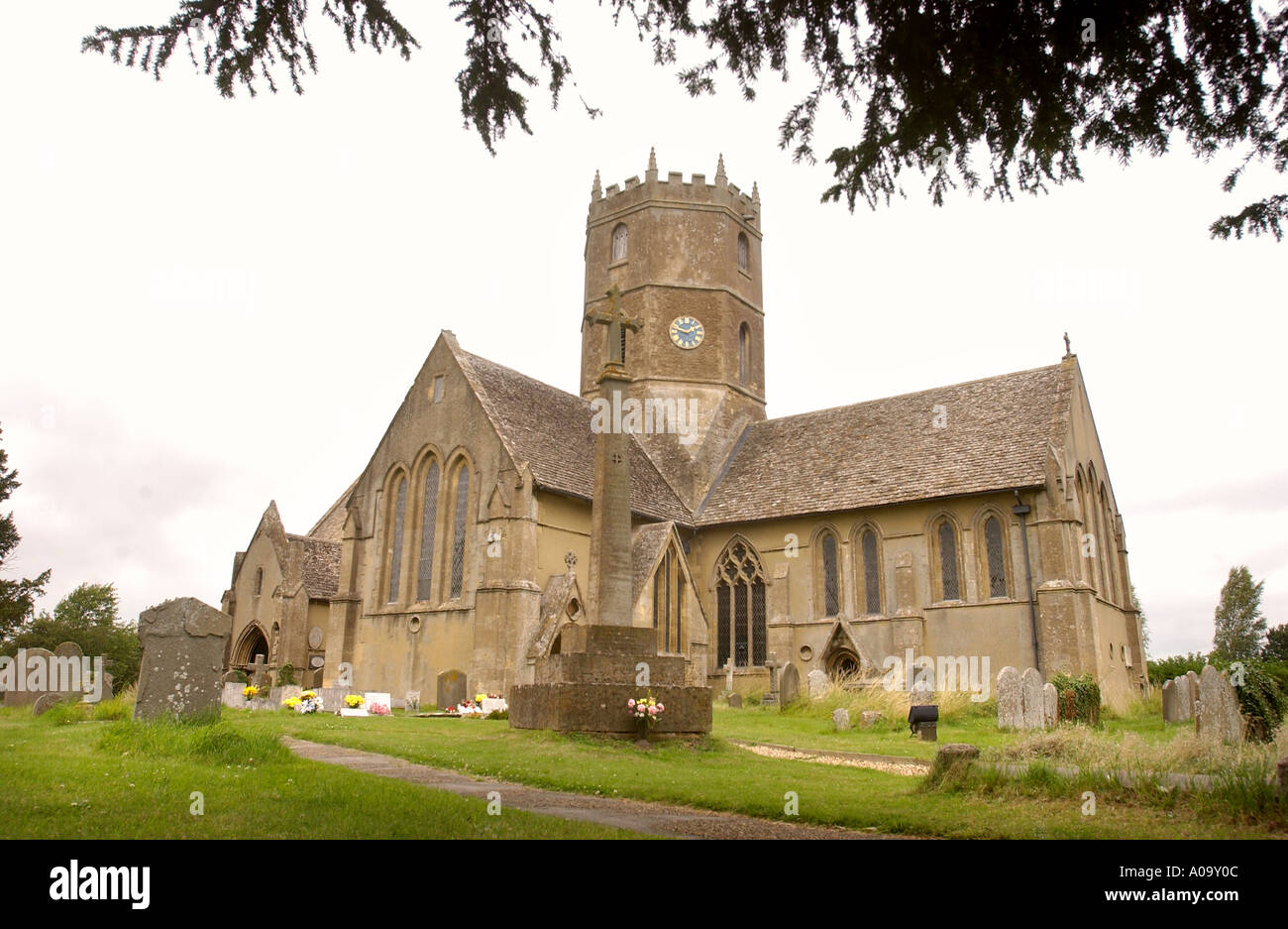 ST MARY S CHIESA UFFINGTON OXFORDSHIRE UK RE LA THATCHER CORNER DENNIS THATCHER MEMORIAL Foto Stock