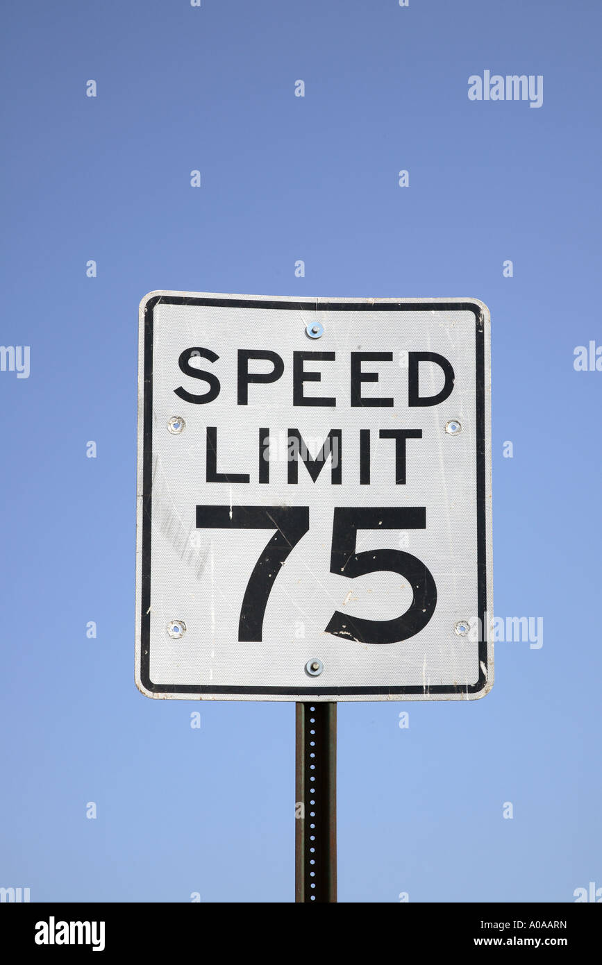 Stati Uniti d'America Strassenschild cartello stradale limite di velocità 75  Foto stock - Alamy