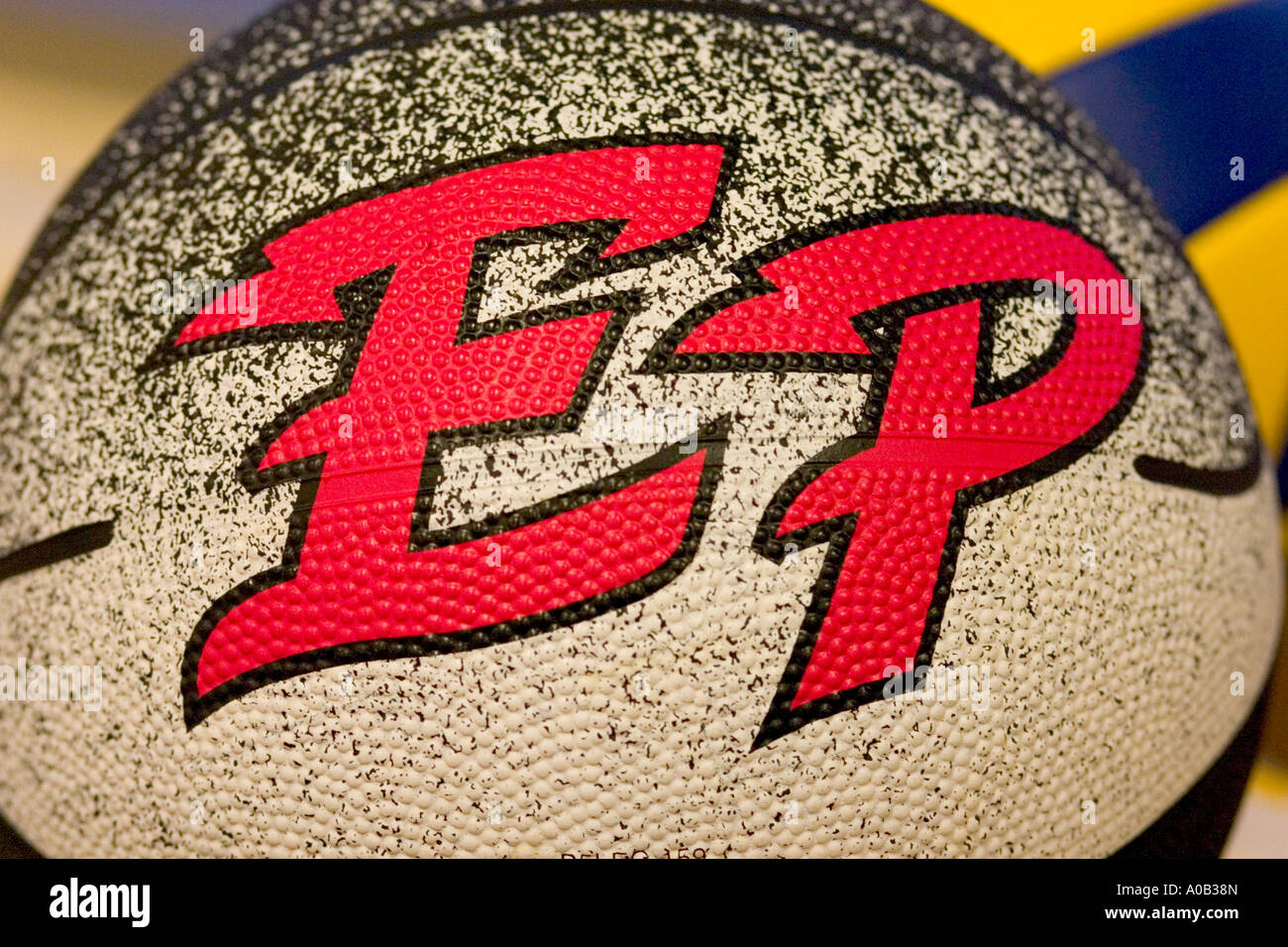 Artistico EP colorati simbolo sulla palla potrebbe essere per Eden Prairie scuola. St Paul Minnesota MN USA Foto Stock