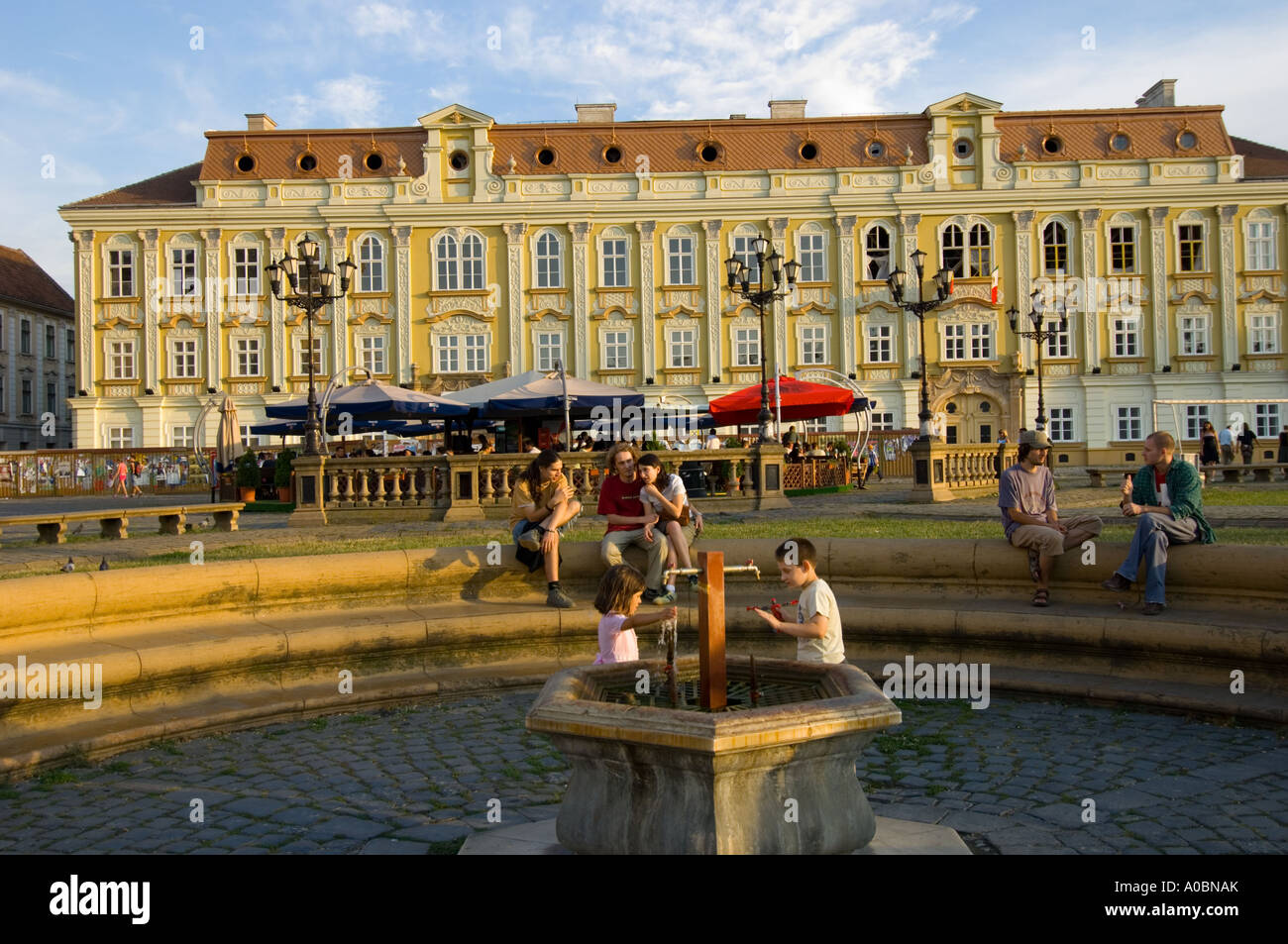 Europa Romania il Banat Timisoara architettura barocca su Piata Unirii Foto Stock