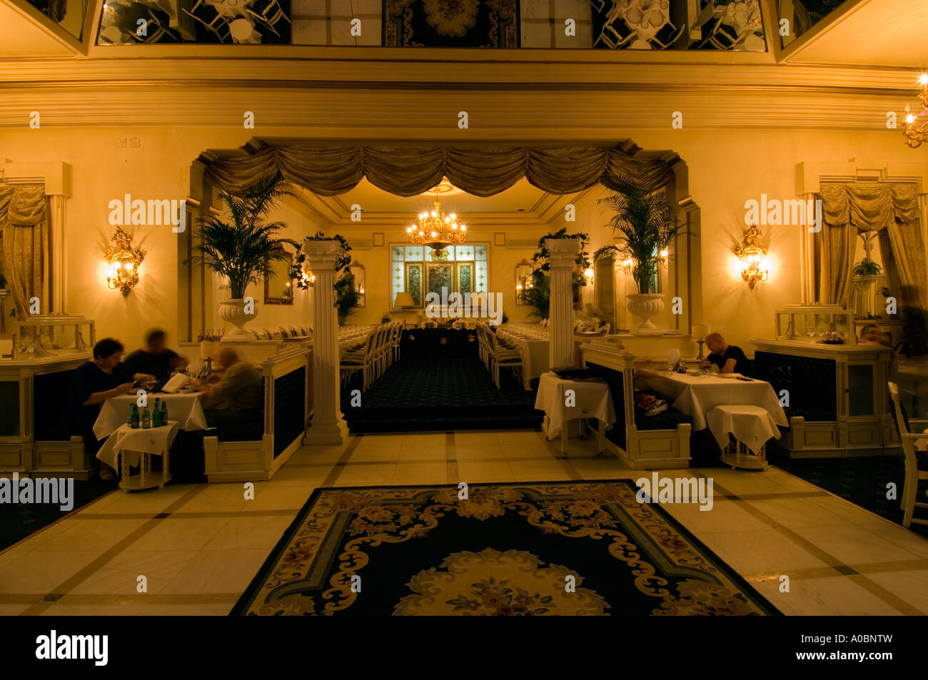 Europa Romania Transilvania Sibiu Hotel Imparatul Romanilor ristorante Foto Stock