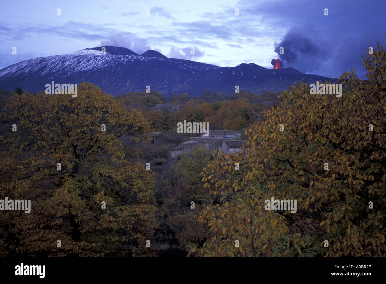 Eruzione del vulcano Etna Taormina Sicilia Foto Stock