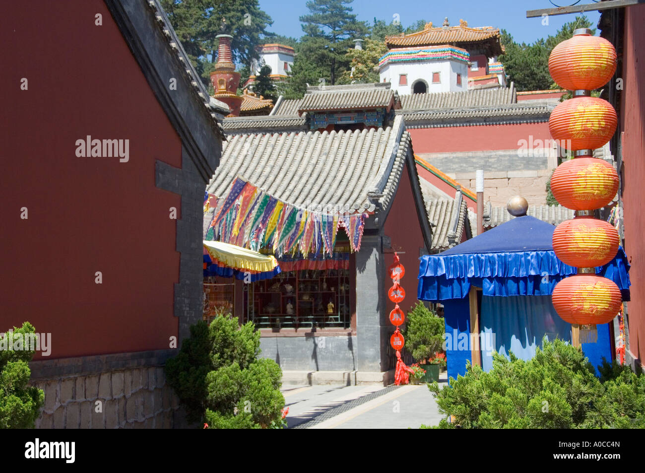 Puning si (Tempio di Pace universale) con il cinese tradizionale edificio in Chengde sul sito del Patrimonio mondiale Foto Stock