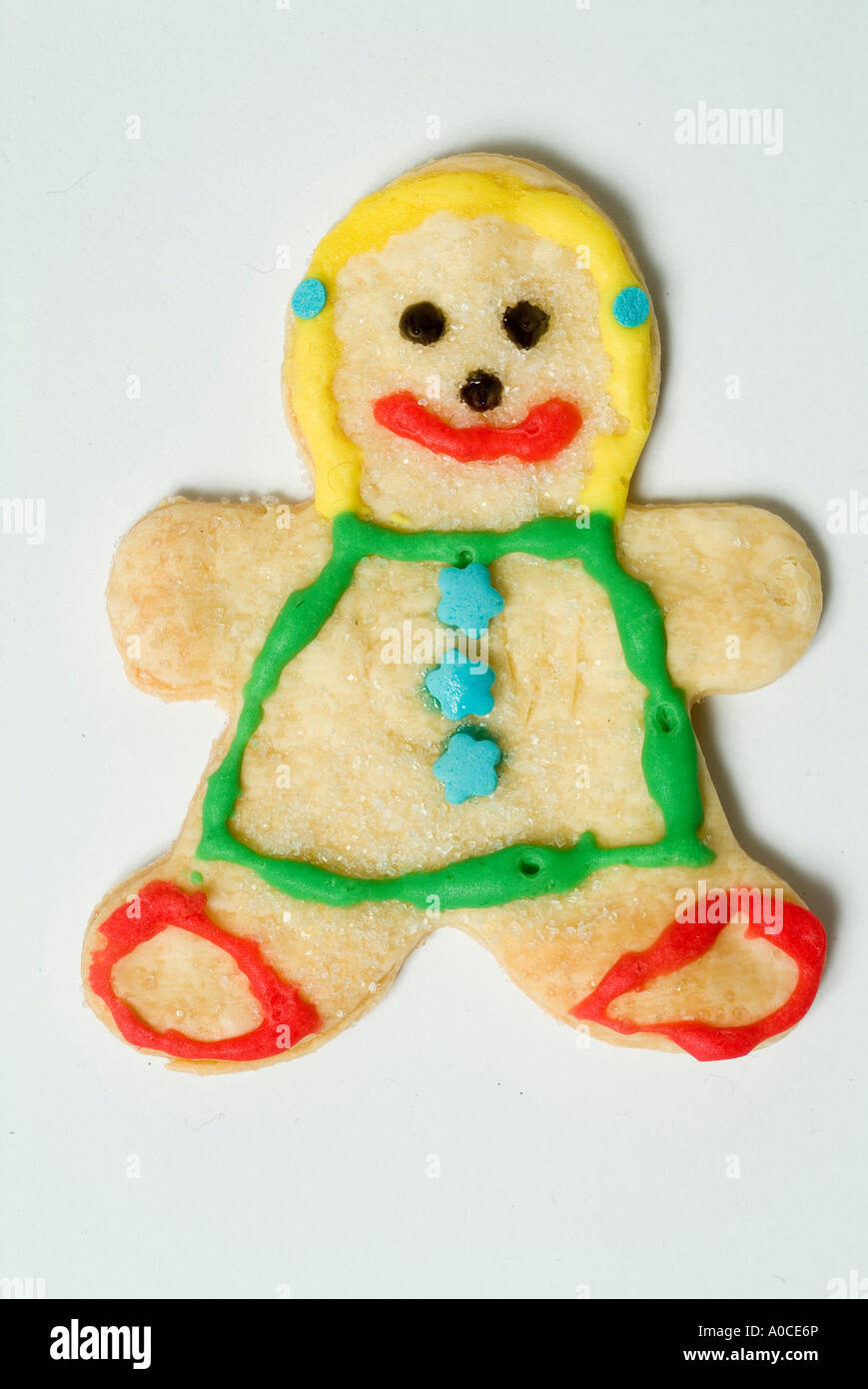 Un omino di pan di zenzero realizzato da un bambino Foto Stock