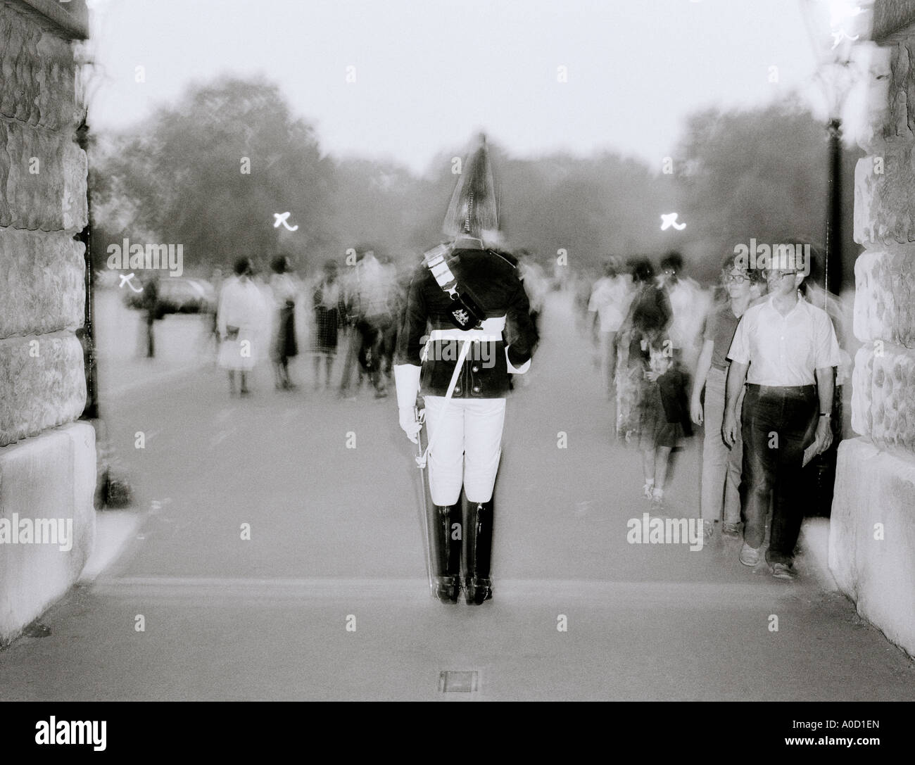 La Sfilata delle Guardie a Cavallo a Londra in Inghilterra in Gran Bretagna nel Regno Unito Regno Unito. Fasto Pageantry Cultura Turismo vita turistica monarchia di royalty Foto Stock