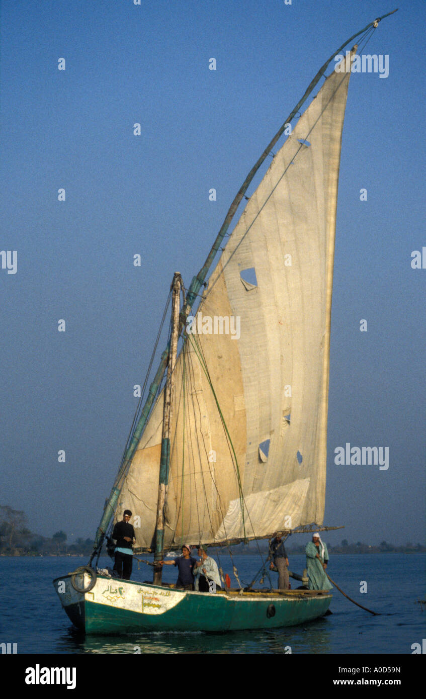 Feluca sul Nilo Qanater Egitto Foto Stock