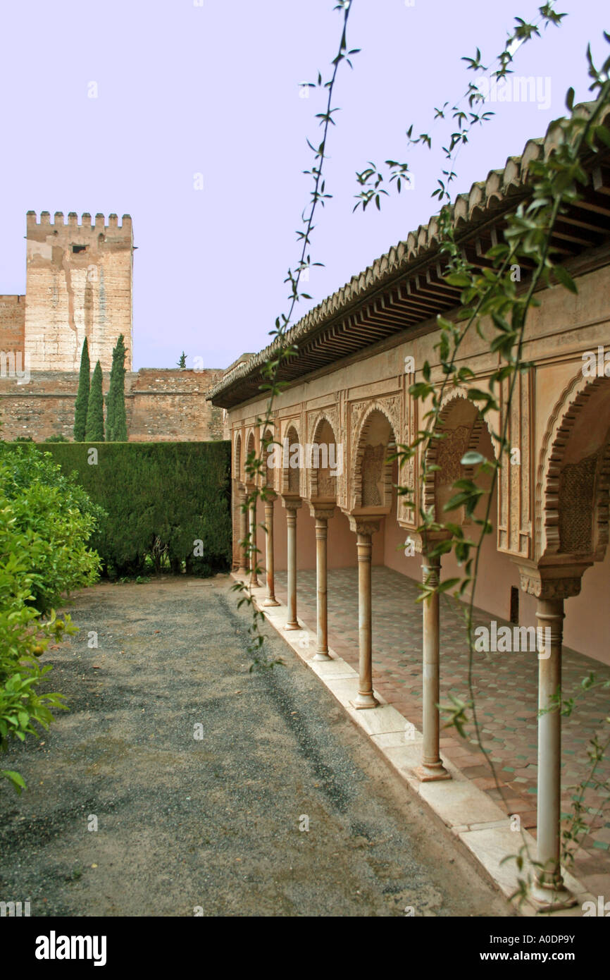 Alhambra chiostri in ingresso al Palacio arabo Granada Andalusia Spagna Foto Stock