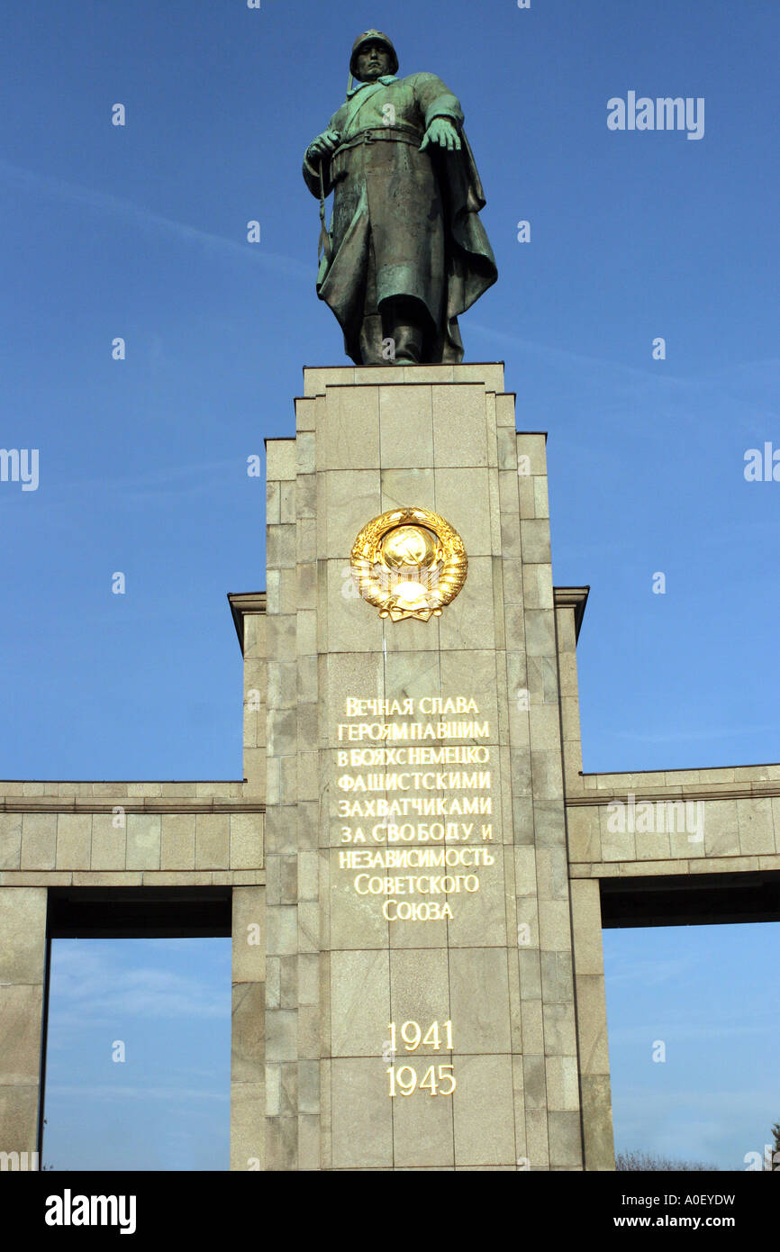 Guerra sovietica Memorial, il Tiergarten di Berlino Foto Stock