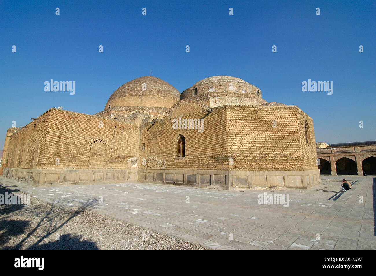 Una vista esterna di Masjid-i Kabud, soprannominato la Moschea Blu, a Tabriz, Iran Foto Stock
