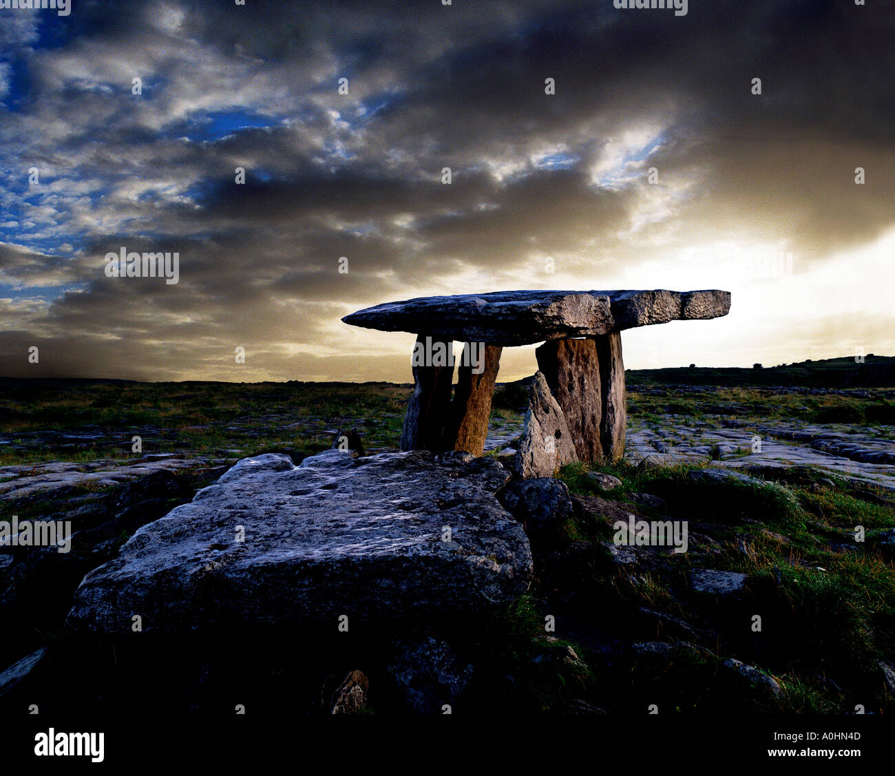 Poulnabrone Dolmen, Co. Clare, Irlanda Foto Stock