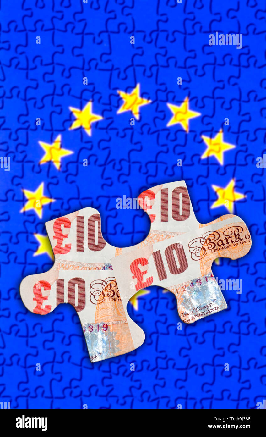 Il puzzle della bandiera europea e dieci Pound Sterling bank nota Foto Stock