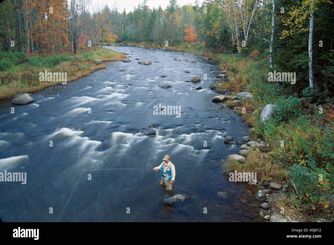 Maine Rangeley Kennebago River pesca a mosca, sport, atleta, ricreazione, acqua, salmone e trota caduta colori ME214, ME214 Foto Stock