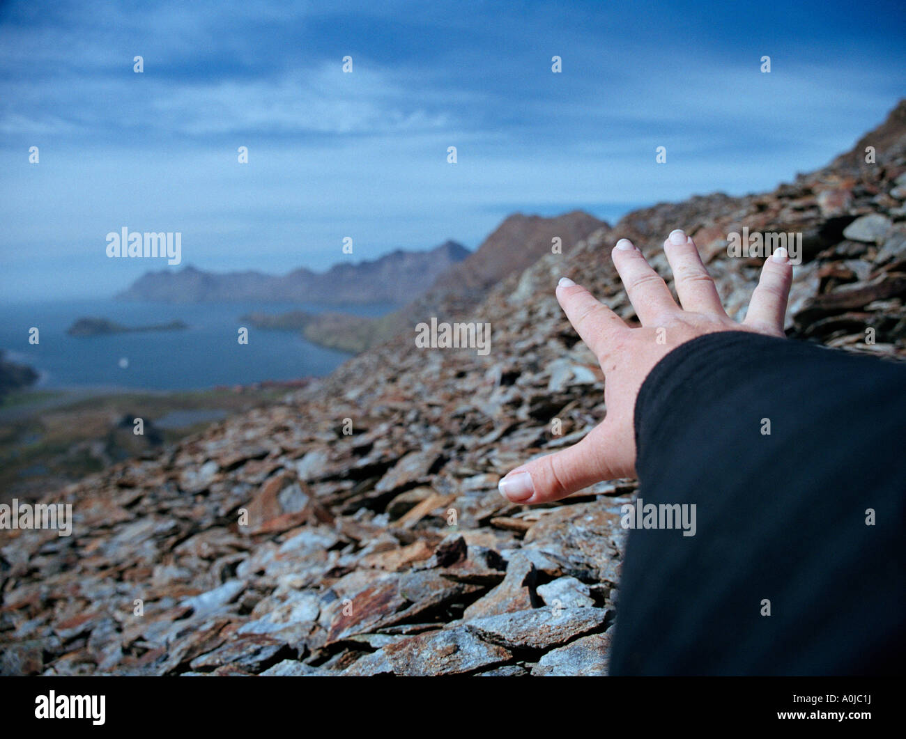 Vista di Stromness Harbour, Isola Georgia del Sud sub- Antartico isola, a sud Atlantico. Shackletons a piedi dalla Fortuna Bay. Foto Stock