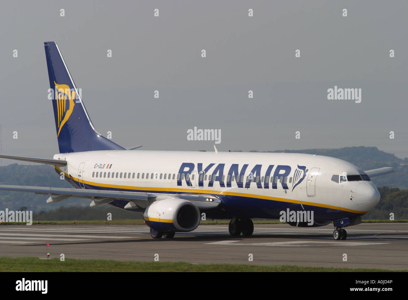 Aereo Ryanair Boeing 737-800 in attesa di decollo Foto Stock