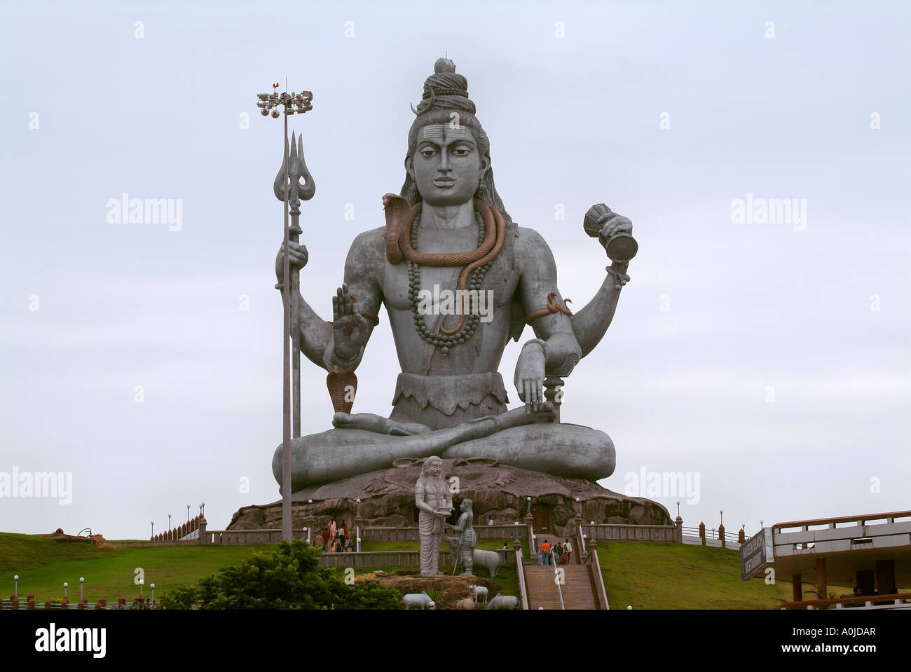 Uno dei la più grande statua del signore Shiva, Murudeshwar, India. Foto Stock