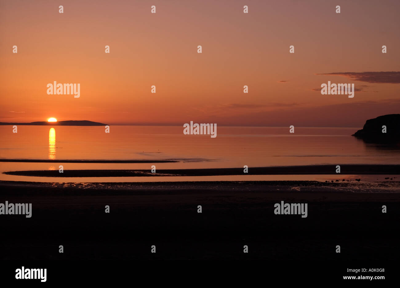 Sunset, Gruinard Bay, Wester Ross, Scozia nordoccidentale, sulla rotta della costa settentrionale 500 Foto Stock