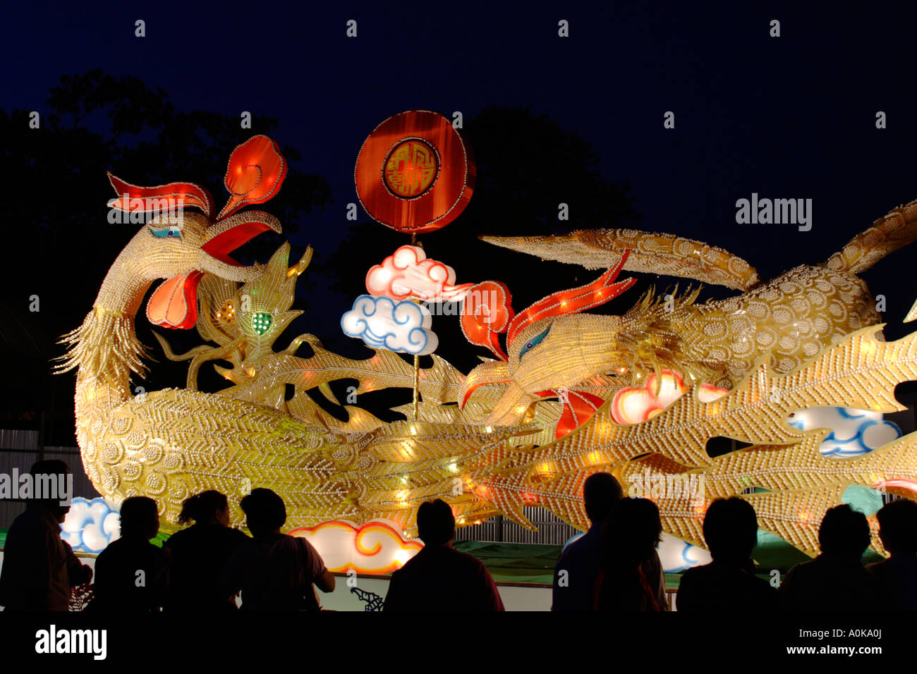 Grande lanterna del Golden Phoenix Bird Foto Stock