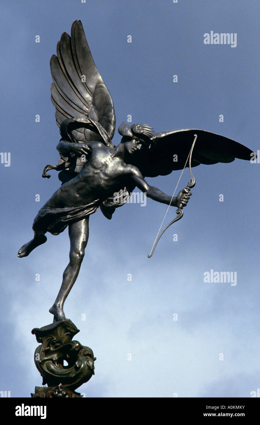 Statua di Eros a Piccadilly Circus London Inghilterra England Foto Stock