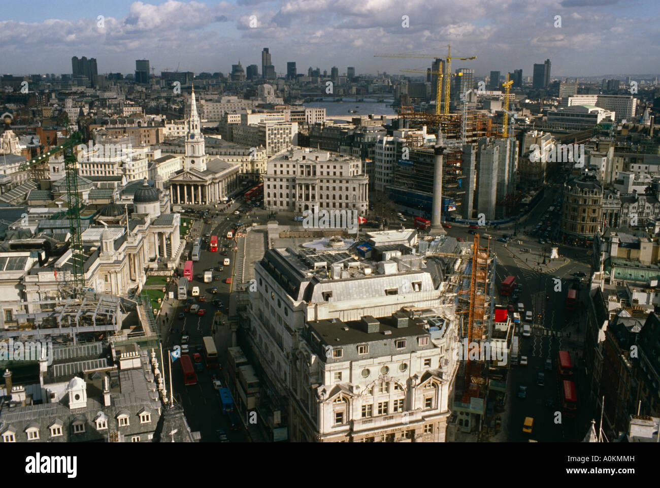 Londra panorama dalla nuova zelanda casa, cercando su Trafalgar Square e St Martins nella chiesa i campi Foto Stock