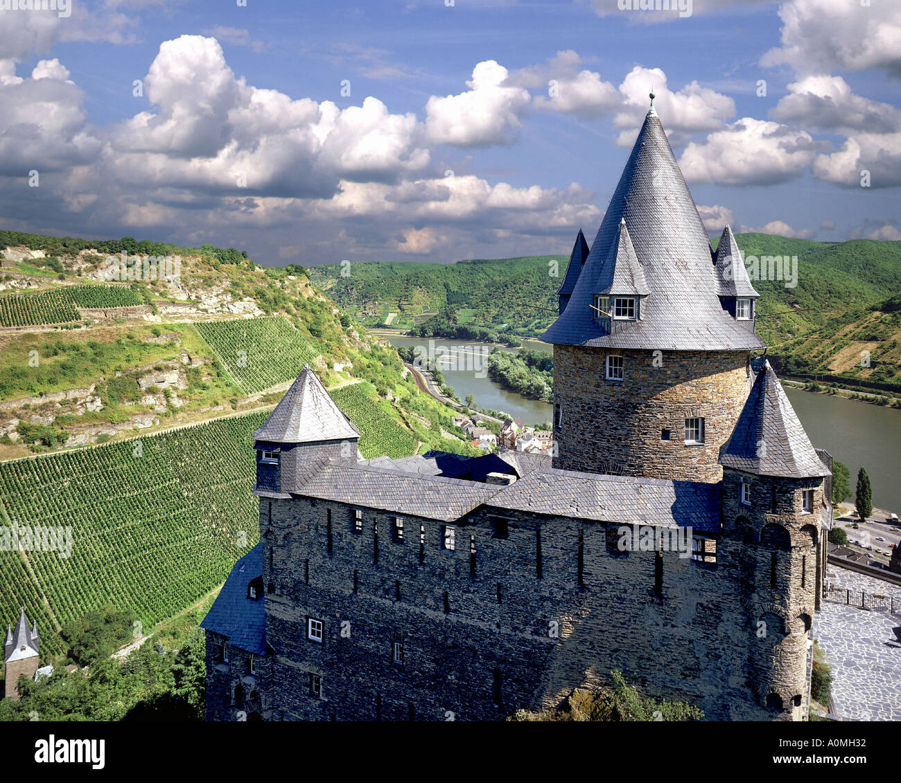De - Renania Palatinato: Castello Stahleck sopra il fiume Reno Foto Stock
