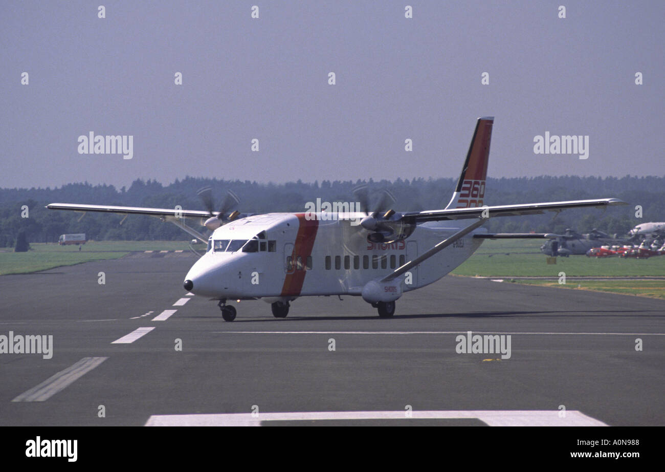Shorts SD360 rullaggio Airshow di Farnborough Foto Stock