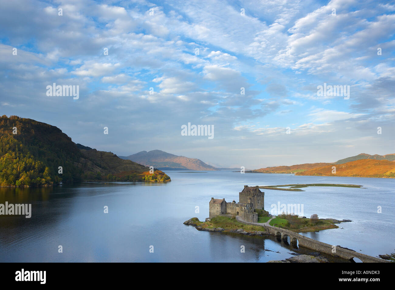 Eilean Donan Castle Dornie nr Loch Alsh Wester Ross Highlands occidentali della Scozia UK Foto Stock