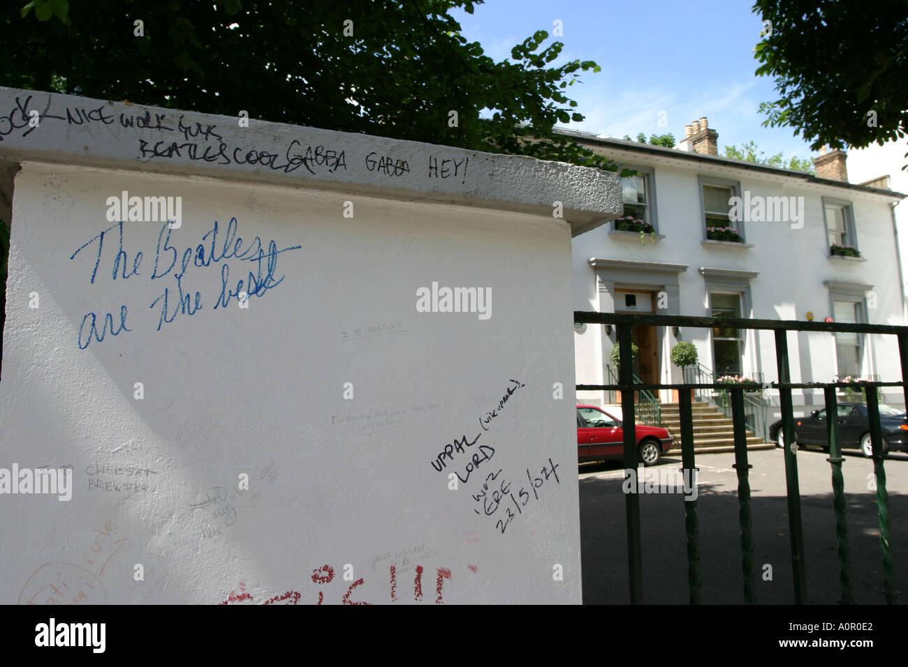 Messaggi per i Beatles scritto sulle pareti dello studio di Abbey Road Foto Stock