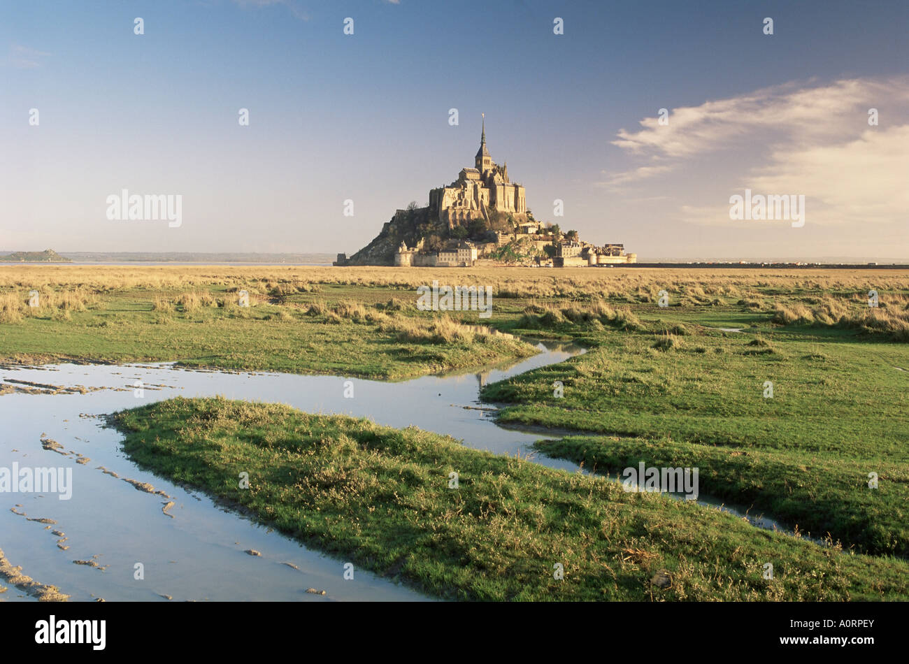 Mont St Michel UNESCO World Heritage Site Basse Normandie Francia Europa Foto Stock