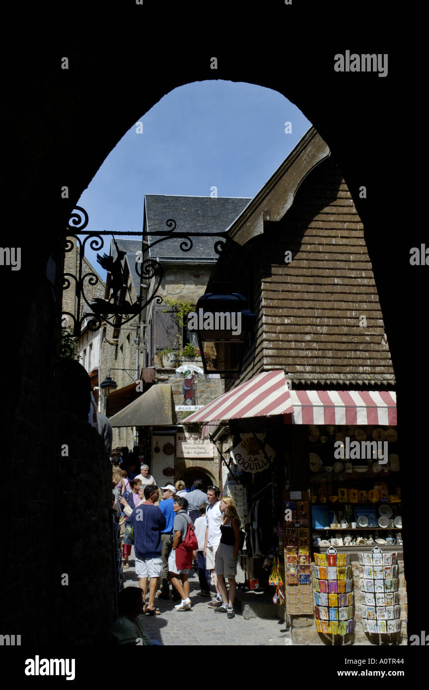 Francia Bretagna Mont St Michel La Grande Rue Foto Stock