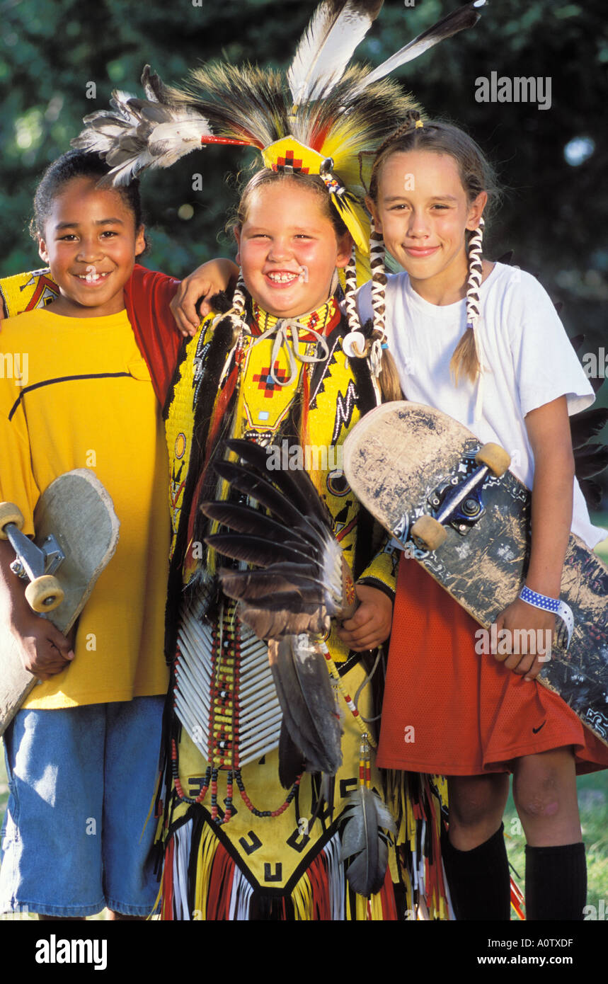 Nativo di ragazzi americani a Pow Wow in North Dakota Foto Stock