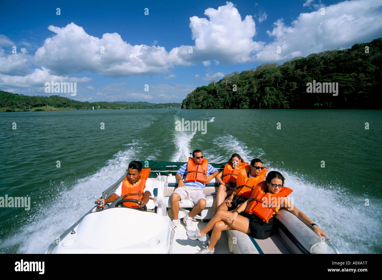 Il Lago di Gatun Soberania Forest National Park sul Canale di Panama Panama America Centrale Foto Stock