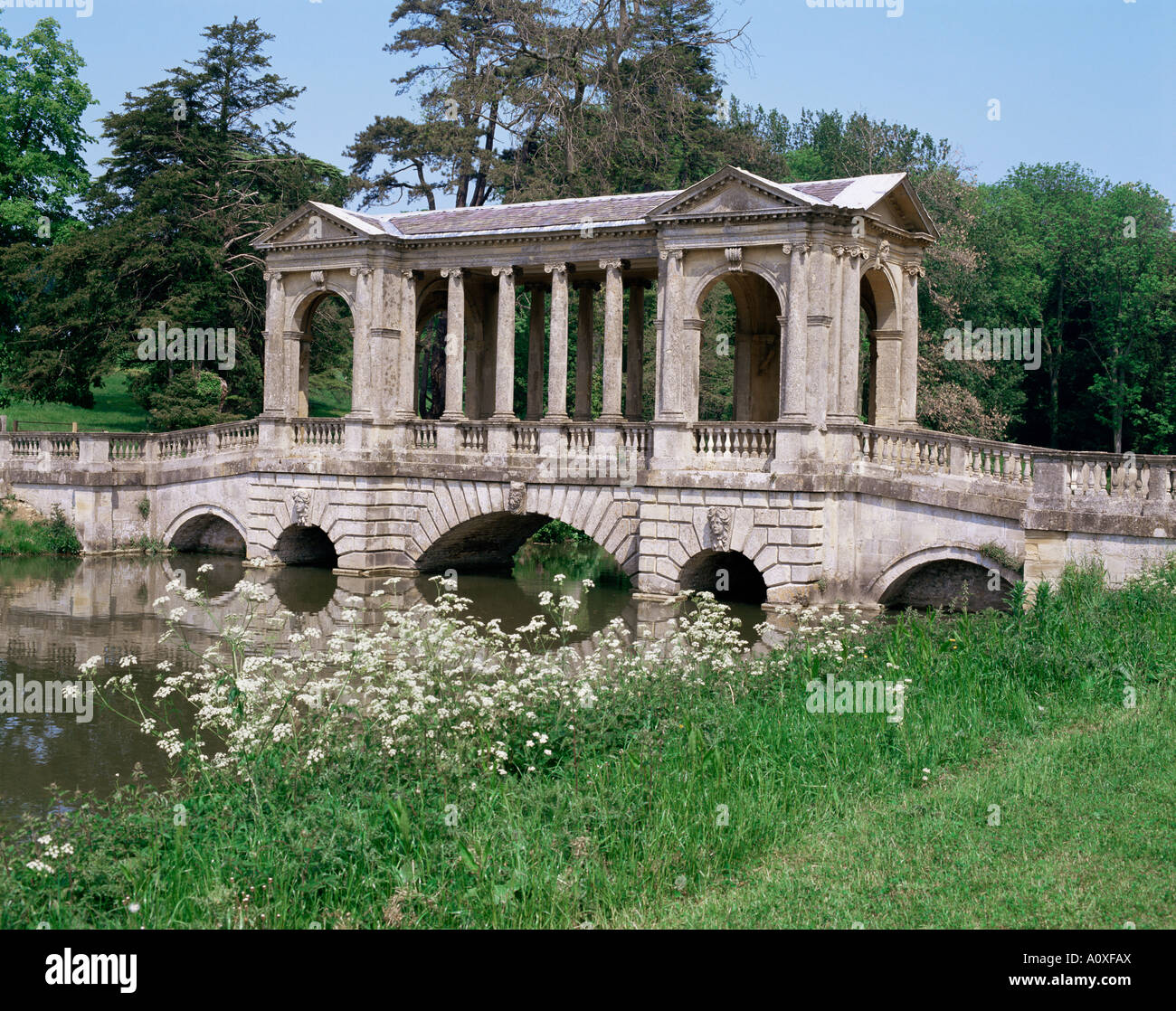 Il ponte palladiano Stowe Buckinghamshire England Regno Unito Europa Foto Stock